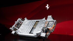 페라리, 최초 ‘전기차 플랫폼’ 공개… “F1 기술도입한 1000마력 초고성능 전기차”
