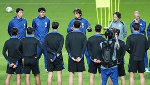 황희찬은 쉬었지만…브라질전 앞둔 홍명보호, 밝은 분위기 속 최종 훈련