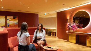 “구매력 있는 큰손 잡아라”… ‘VIP 모시기’ 경쟁 나선 백화점업계