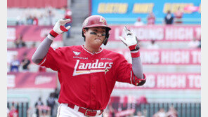 SSG 고명준, 2회 선제 솔로홈런…2경기 연속 아치[준PO2]