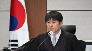 중앙지법원장 “尹 구속취소, 검찰 즉시항고로 다퉜으면 좋았을 것”