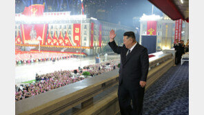 [사설]중-러 ‘병풍’ 세운 김의 생존외교… 그 현란한 변신에 대비해야