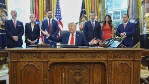 美 부통령 “정부 셧다운 장기화로 연방공무원 추가 감축 불가피” 경고