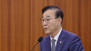 김윤덕 “규제지역 추가 지정 불가피”… 구윤철 “부동산 세제 방향성 밝힐것”