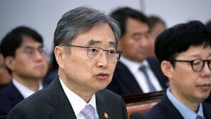 “국민 수백명 납치-감금될 때 외교부는 뭐했나” 여야 질타