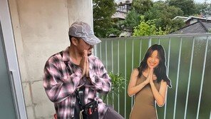 “요가천재 됐어요”…이효리 요가원 찾은 래퍼의 정체는?