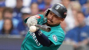 ‘홈런 3방 폭발’ MLB 시애틀, ALCS 2연승 행진…첫 WS 진출 ‘눈앞’