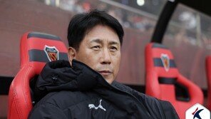 포항, 박태하 감독과 3년 재계약…“포항은 내 운명”