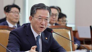 정성호 “국힘 위헌정당 해산청구, 수사 결과따라 검토”