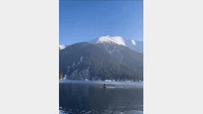 텔레그램 CEO, 카자흐 국립공원 보호구역 호수 수영했다 ‘뭇매’