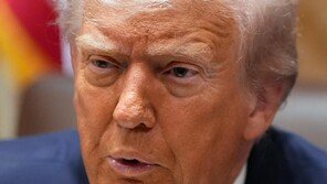 트럼프 “中, 美대두 수입중단은 적대행위…보복 검토중”