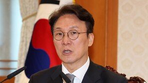 金총리 “APEC 앞 외국인 혐오 시위는 자해적…각 부처, 엄정 대응해달라”