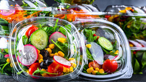 마트 판매 통밀빵·샐러드는 ‘가짜 건강식’…“첨가물이 건강효과 상쇄”