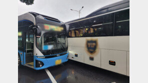 제주서 수학여행 버스·시내버스 충돌…3명 부상