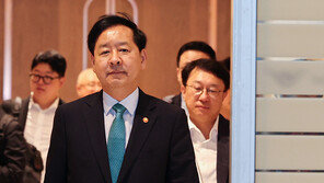 워싱턴 도착한 구윤철 “美가 우리 제안 받아들일 것 같다”