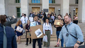 美펜타곤 기자단, 보도통제에 출입증 반납하고 짐 뺐다