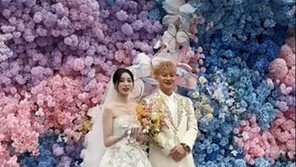 ‘엑소 출신’ 타오, 쉬이양과 초호화 결혼식…생중계까지 진행