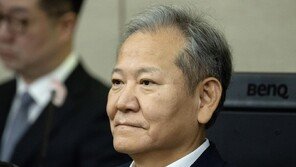 ‘내란 공모 혐의’ 이상민 前장관, 첫 재판서 “직업은 변호사”