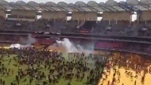 케냐 野지도자 오딩가 추모 군중에 보안군 발포…4명 숨져