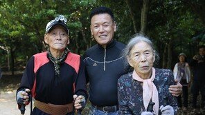 “91세 어머니께서 맨발 걷기 2년 만에 치매가 호전됐어요”[양종구의 100세 시대 건강법]