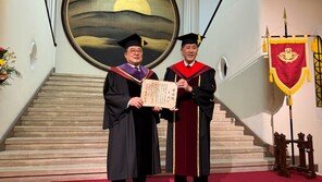 와세다대학, 구자열 LS 이사회 의장에 명예법학박사 수여