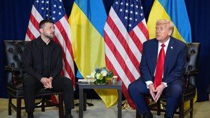 푸틴, 트럼프 통화 “도네츠크 통제권 넘기면 자포리아·헤르손 일부 양도 의향”