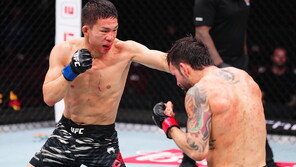 UFC 박현성, 브라질 실바에 서브미션 패배…랭킹 진입 또 실패