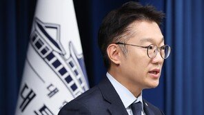 대통령실 “강훈식, 방산 수출 협의 위해 우크라 방문 안 해”