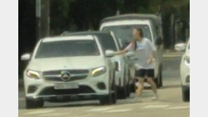 “아이에 침뱉고 차문 불쑥 열어”…이상행동 여성에 평택 시끌