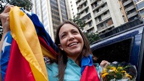 [신문과 놀자!/피플 in 뉴스]“베네수엘라 민주화 앞장” 노벨 평화상 받은 마차도