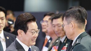 李 “국방 외부 의존해야 한다는 국민, 납득 어려워”