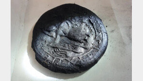 1200년간 땅에 묻혔던 빵, 그 위에 ‘예수의 얼굴’ 새겨져