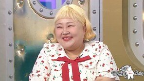 27㎏ 감량 홍윤화, 어묵바 사장 근황…“썸 명소됐다”