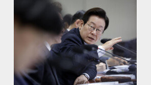 이 대통령 “공직사회 매너리즘…복지부동 아니라 낙지부동”