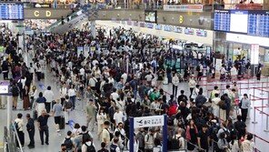 추석 황금연휴 해외카드 이용 40% 급증… 국내 소비는 시들