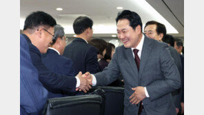 中企 만난 장동혁…“중소기업의 손톱 밑 가시 뽑겠다”