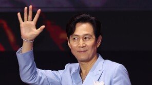 AI가 만든 ‘가짜 이정재’에 속아 5억 뜯겼다