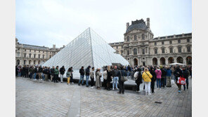루브르서 털린 보석 1460억원어치…보험 가입도 안됐다