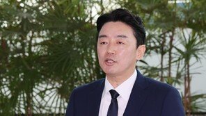 ‘방산 특사’ 강훈식, 폴란드-루마니아에 李친서