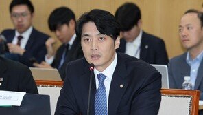 與지도부, 국토차관 논란에 “심려끼쳐 죄송”… 野 “국민 주거불안 고통 속 내로남불 위선”