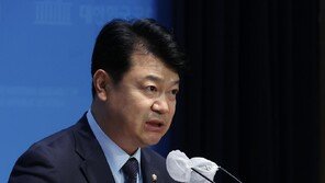 복기왕 ‘15억이면 서민 아파트’ 발언 사과…“저도 10억 미만에 살아”