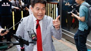 與, 전한길 고발 “李대통령·김현지 관련 허위사실 유포”