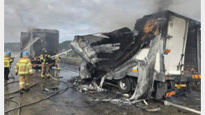 고속도로 4중 추돌사고, 1명 중상