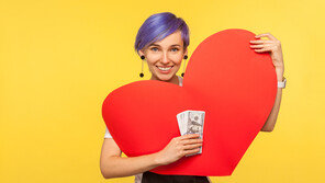 상사와 연애하면 연봉 6% 올라…헤어지면 연봉·경력 ‘뚝’