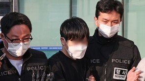 ‘尹파면’에 경찰버스 부순 30대, 2심서 감형…징역형 집행유예