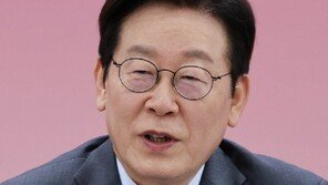 李대통령 “수도권 집값 못잡으면 日처럼 잃어버린 30년 시작”