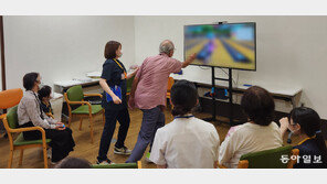 “건강장수 비결? 웃으며 재활, 근력운동은 꾸준히!”