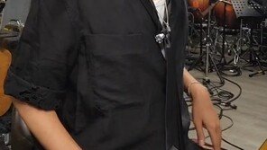 홍경민, 故신해철 추모 “하늘나라 스케줄로 결혼식 못 오셨지만…”