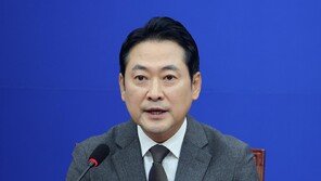 이준석 “벤틀리가 경차 비판”…‘장동혁 부동산 싹쓸이’ 공세에 일침