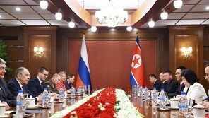 트럼프 방한 앞두고…北 최선희 외무상, 러시아 방문